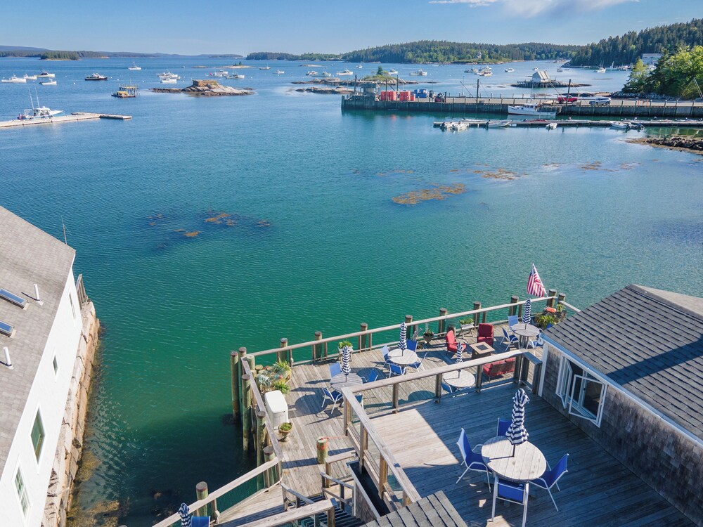 Inn on the Harbor