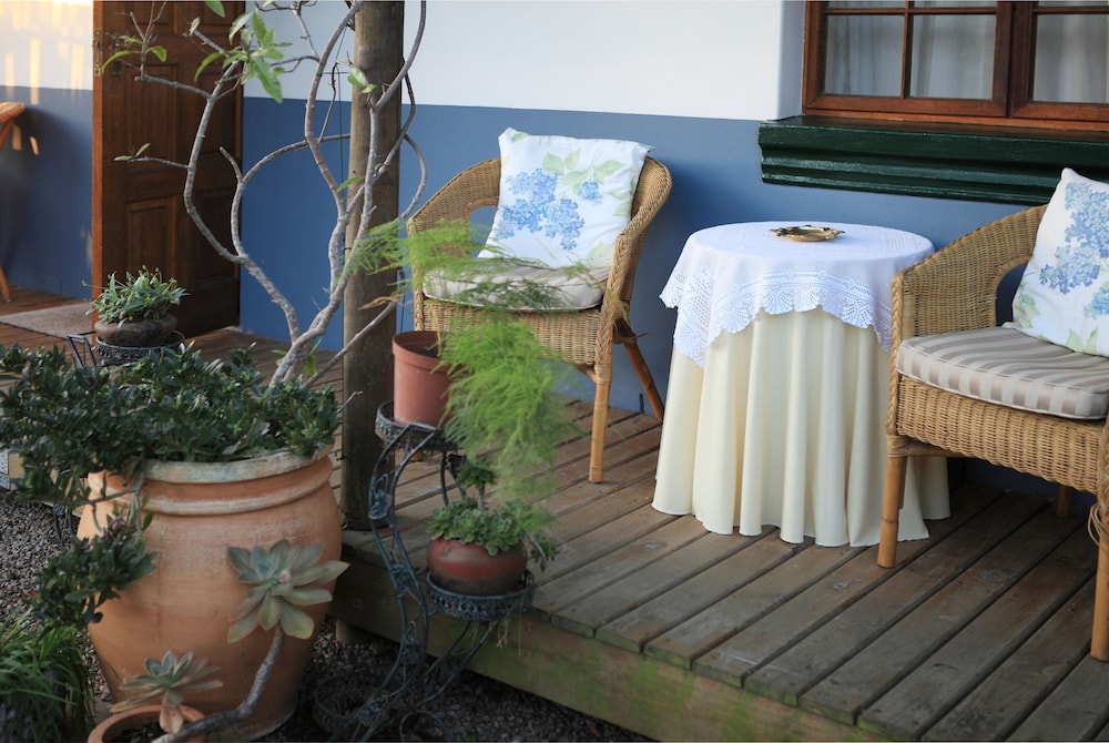 Outeniqua Travel Lodge view 5