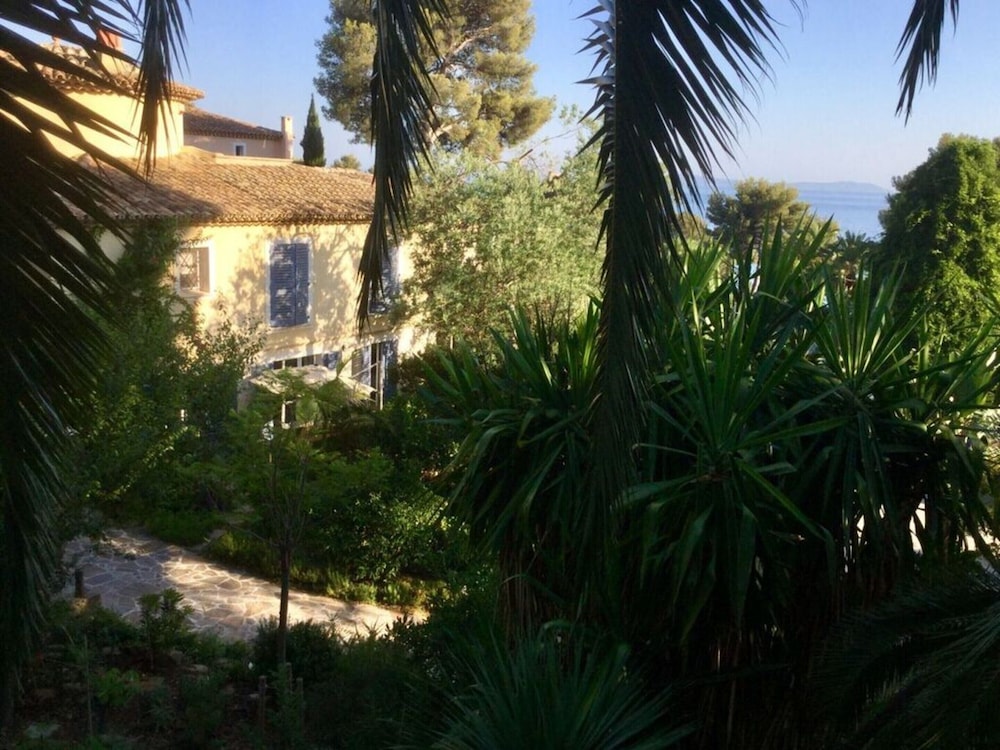 Apartment in le Rayol-canadel view 3