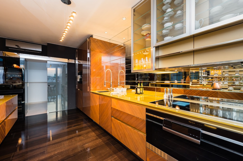 Aquarius Residence by TKC