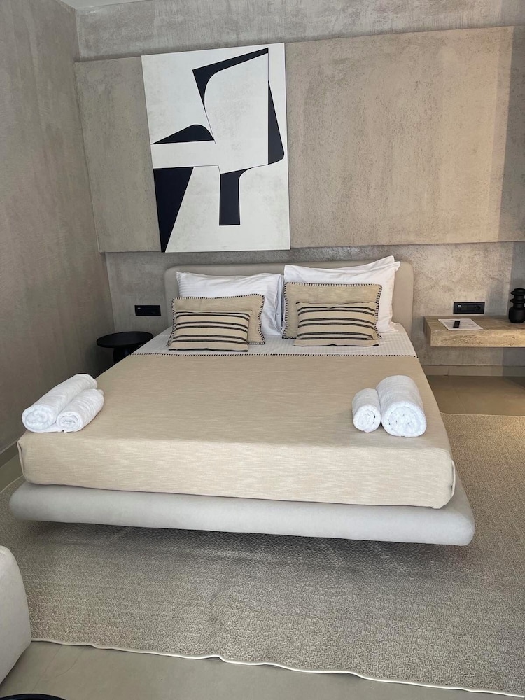 ASTARTE City Suite