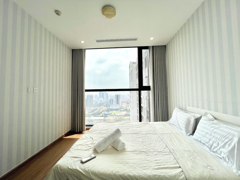 Luxhousing Vinhomes Skylake