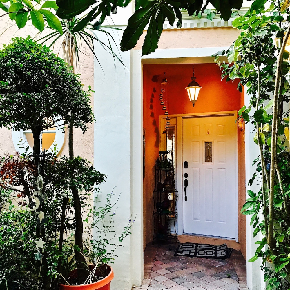 West Palm Beach Vacations - Private-Luxurious Mediterranean Villa - Property Image 1