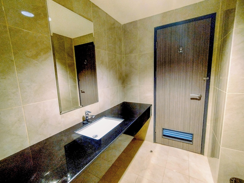 Homey Designed 2BR in City Center at Praxis Apartment