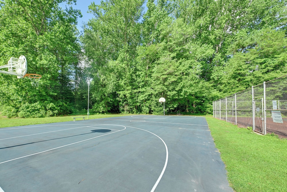 Pool & Marina Access: Lewes Home w/ Fenced Yard!