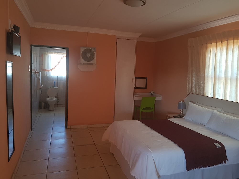 Photo 6