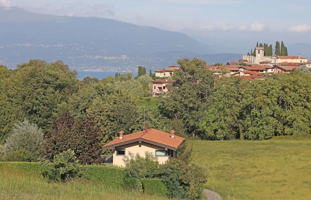 Villa Girasole in Polpenazze del Garda view 4