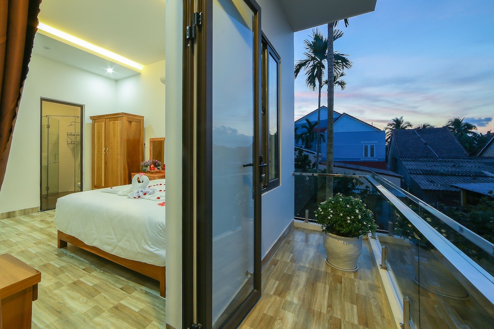 Nhu Y Homestay