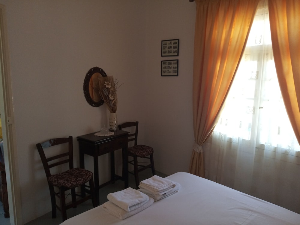 Nektarios Village House Near to Spinaloga view 2