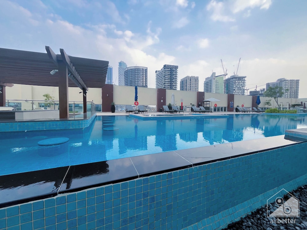 Damac Maison Luxury Apt Canal View Business Bay