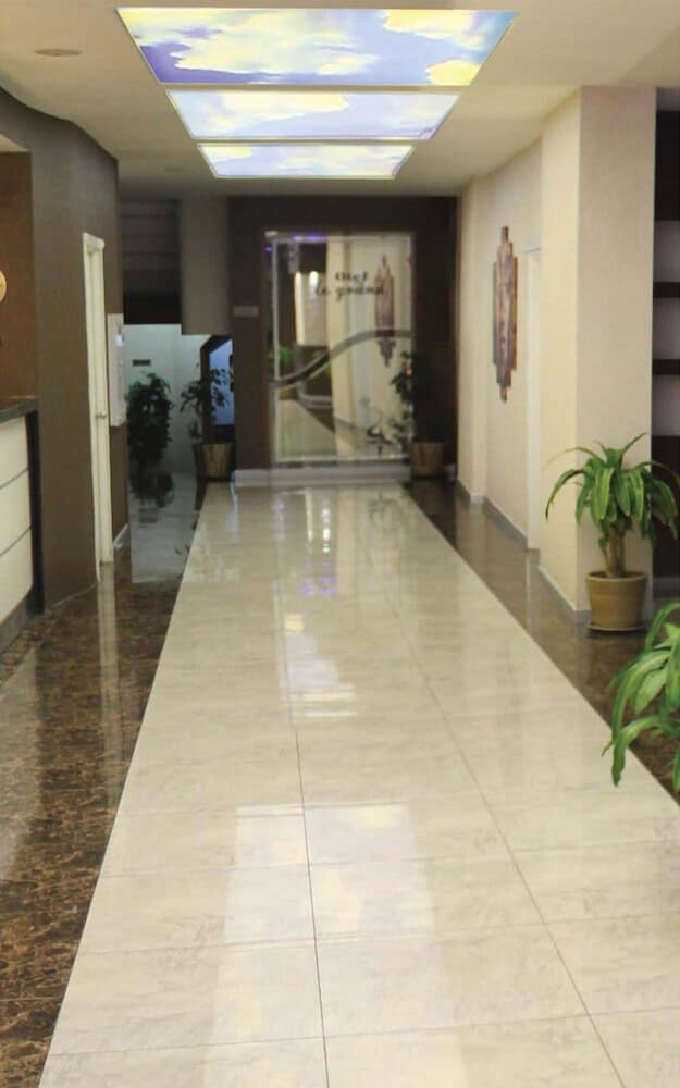 Otel Le Grand - Image 5