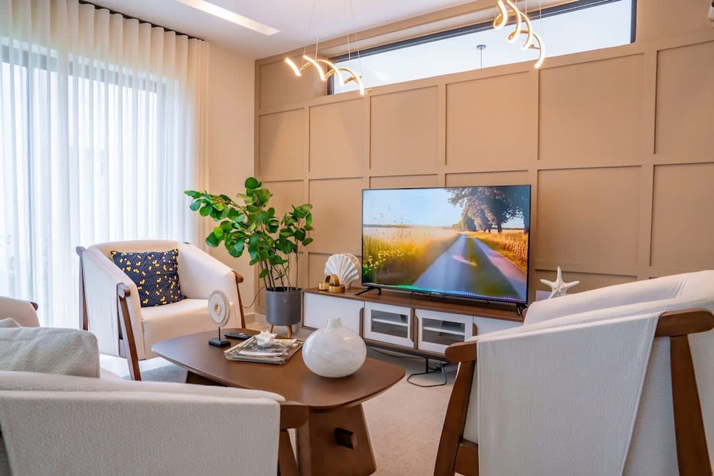 Ziba B06 NOK Classy 3BR Villa by Vistacana Rentals