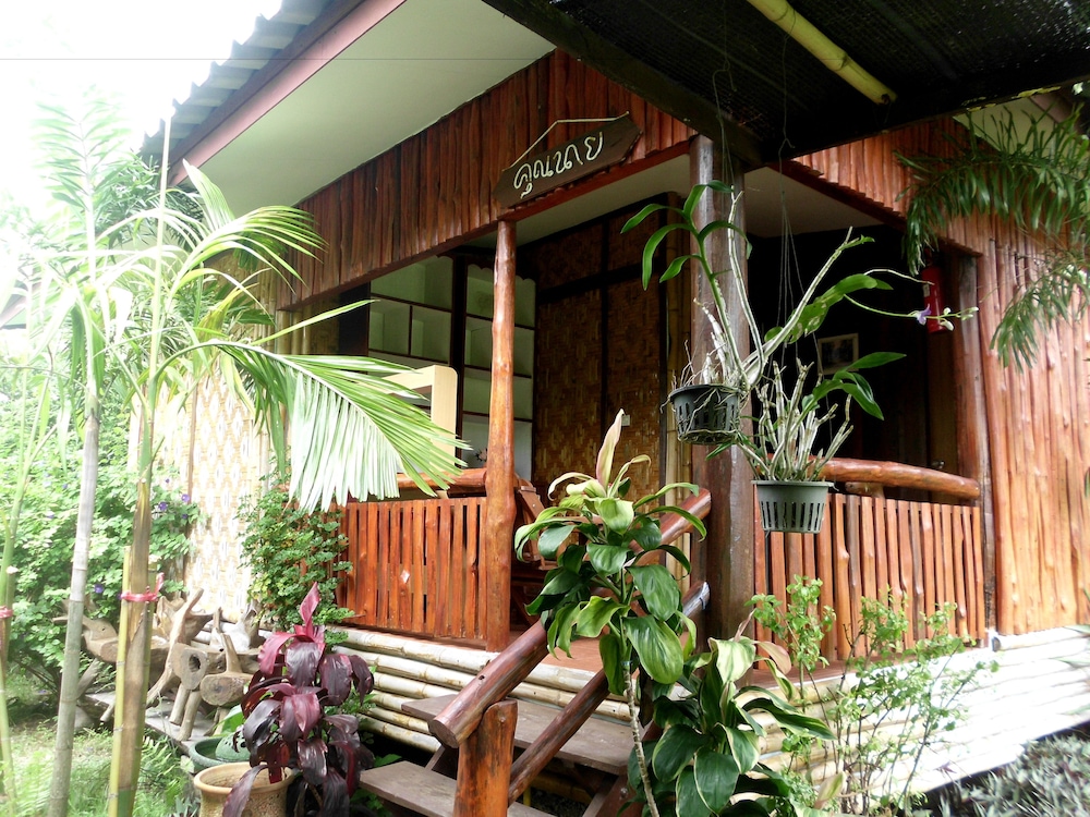 Phu Resort