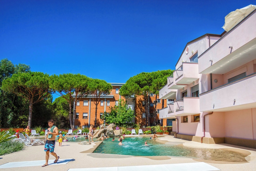 Bosco Canoro Resort