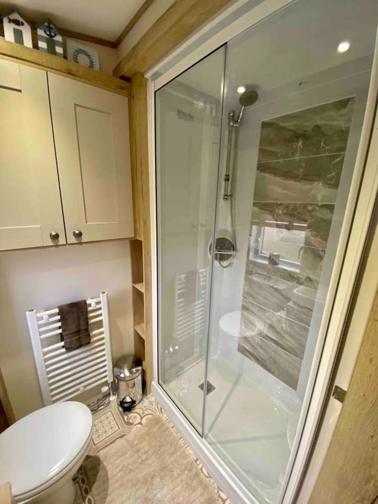 Stunning 2-bed Holiday Lodge Nr Padstow view 5