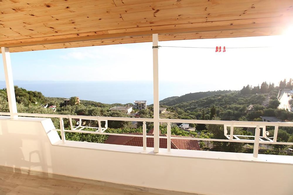 Vila Riza Veliu