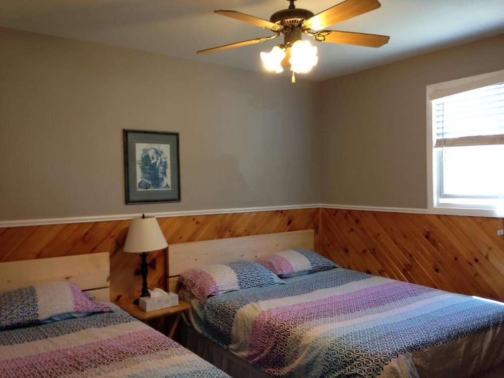 Bubbling Brook Cottages - Image 2