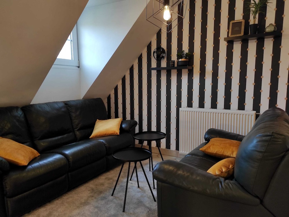 Luxurious Villa With Pool in the Ardennes view 3