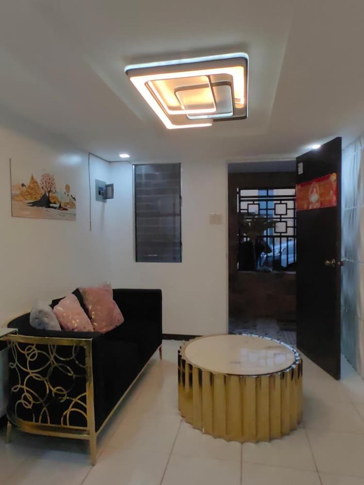 Luna Modern Guesthouse
