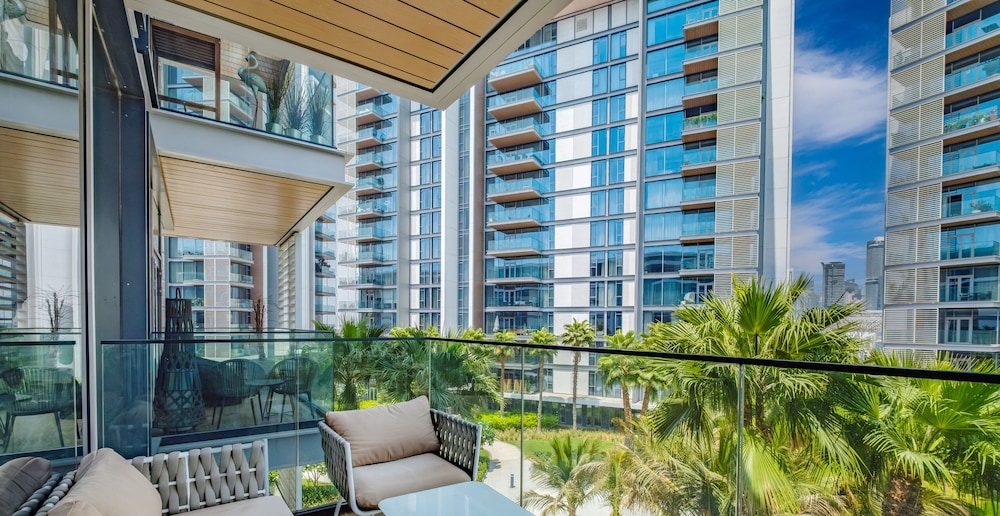 LUX The Bluewaters Island Suite 2