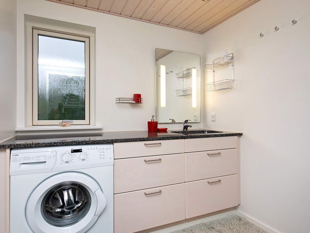 5 Person Holiday Home in Hojslev view 4