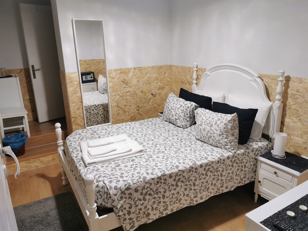 Jualis Guest House