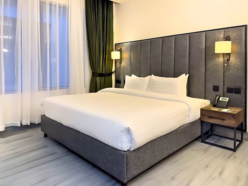 Executive Grand Royal