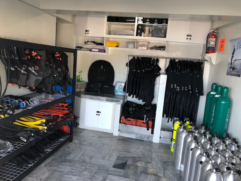Romblon Fun Divers & Inn