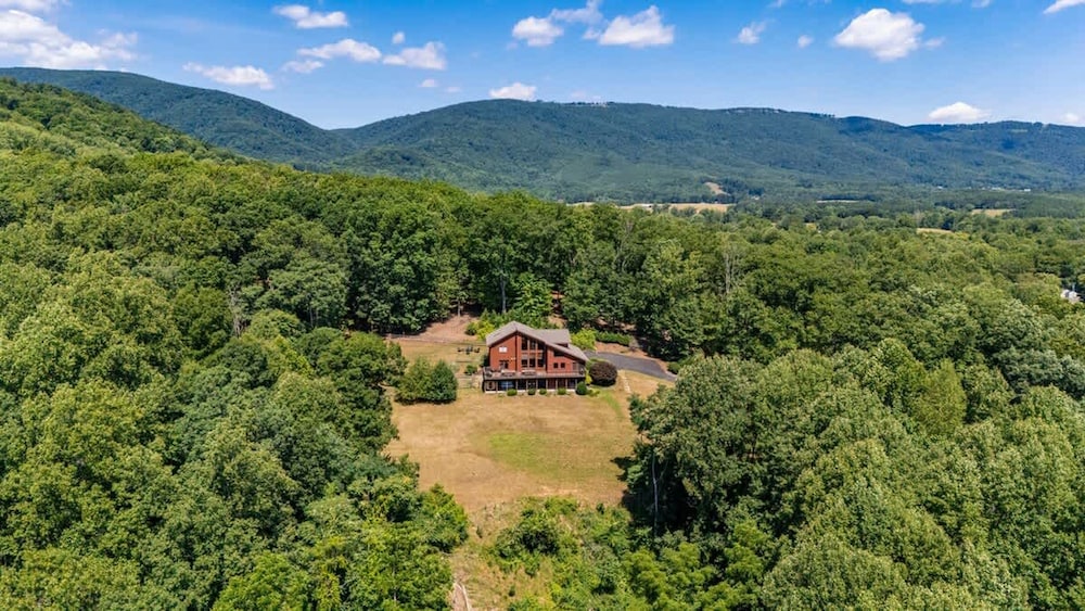 Love Afton Cabin - Family Home