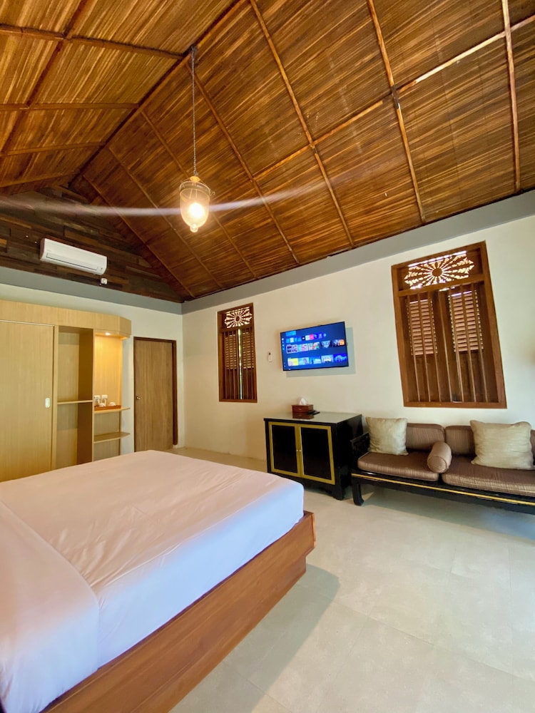Omnni Villa Borobudur