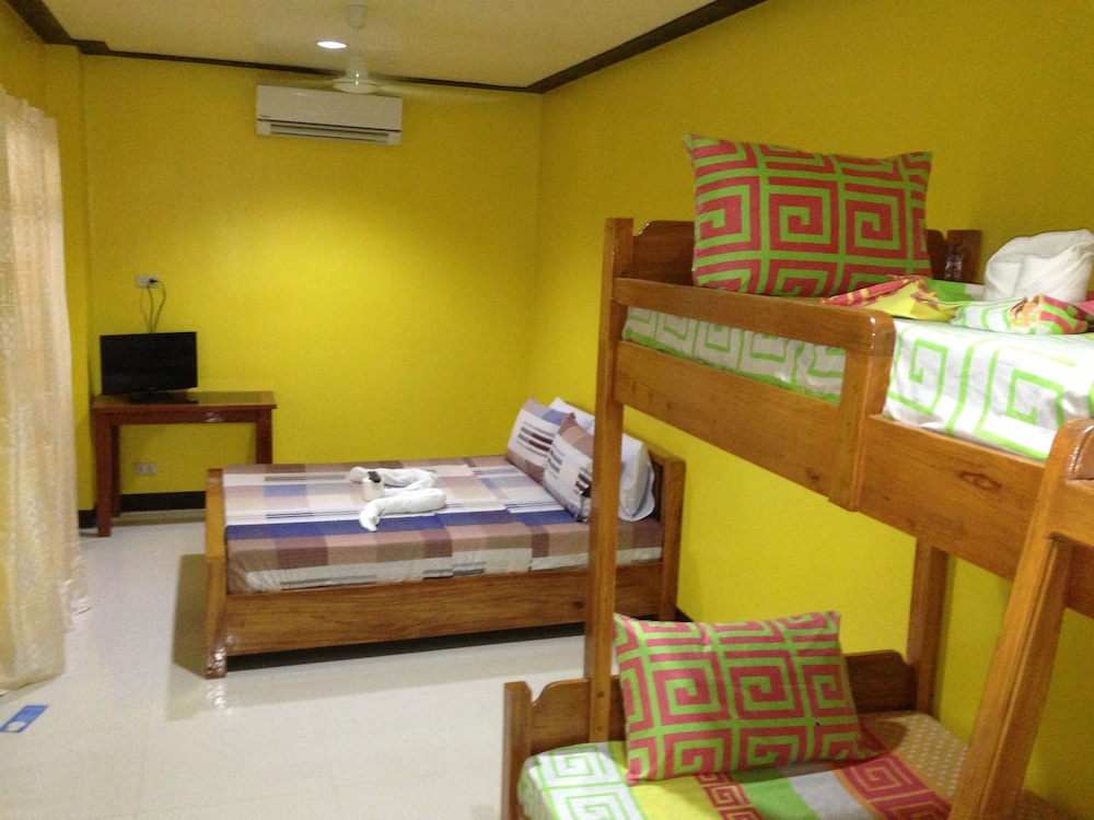 Citrine Tourist Travel Lodge