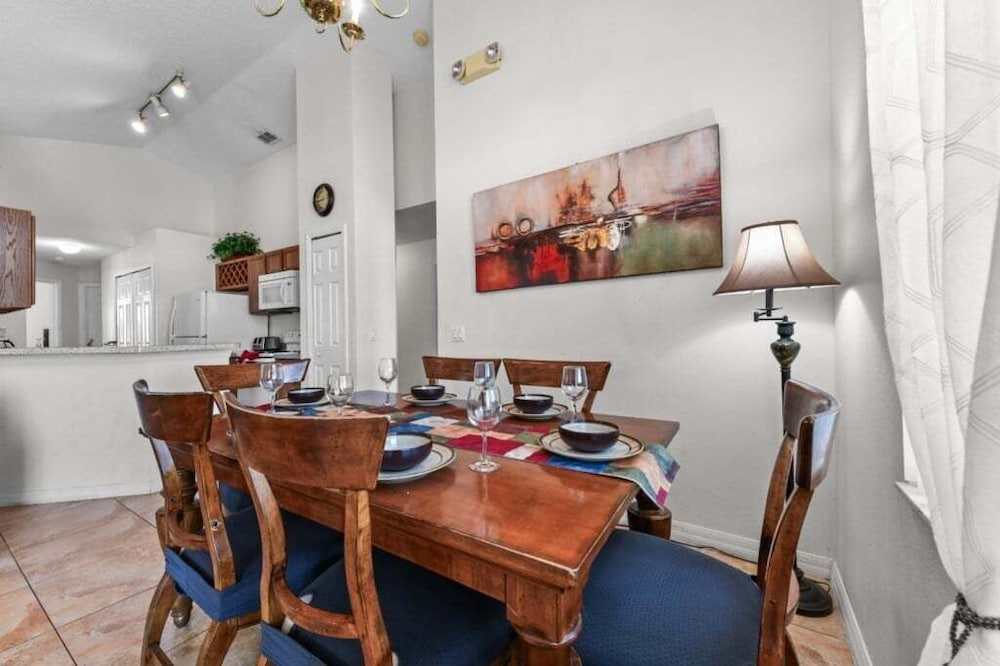 Cozy 4br Pool Home W/ Game Room Near Disney 4 Bedroom Villa