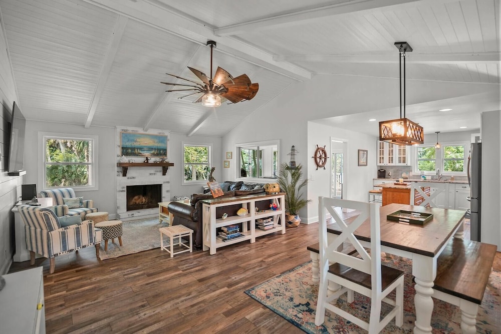Inviting 3-bed, 3-bath Home Offers Perfect Blend of Comfort and Coastal Charm