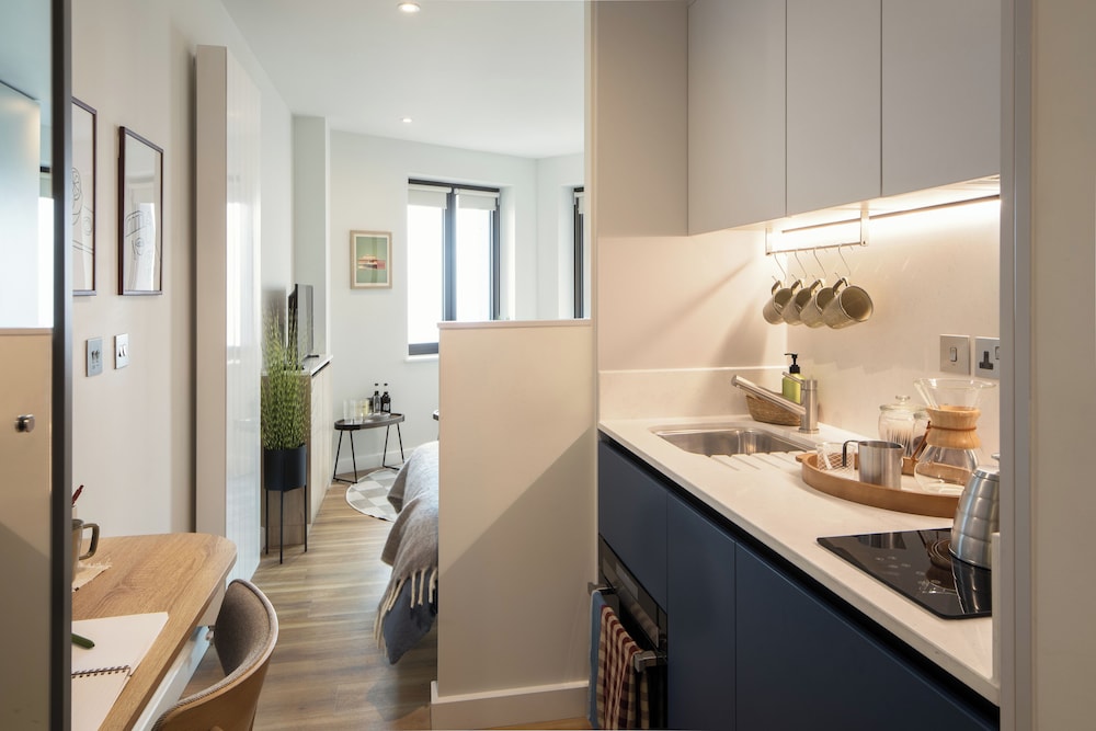 Enclave Croydon
