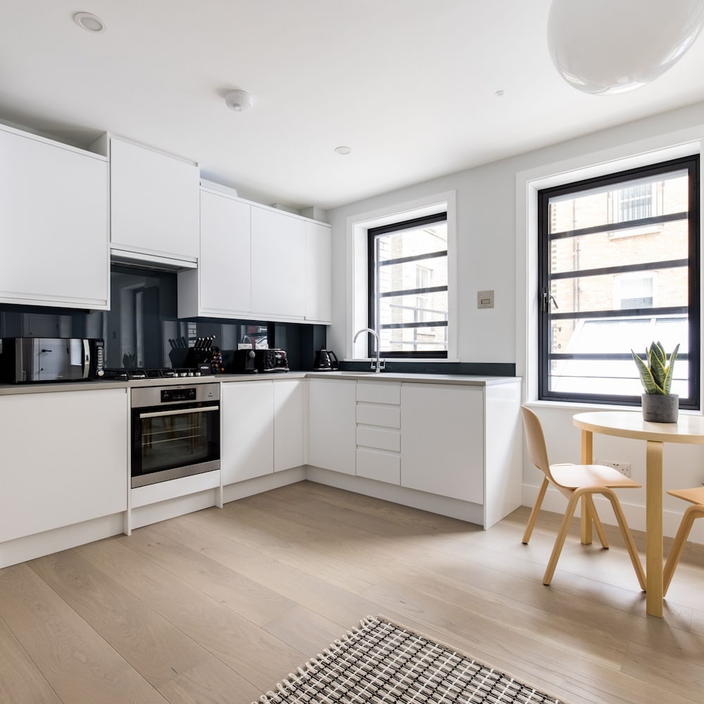 Cool Leicester Sq Studio - Netflix Nespresso