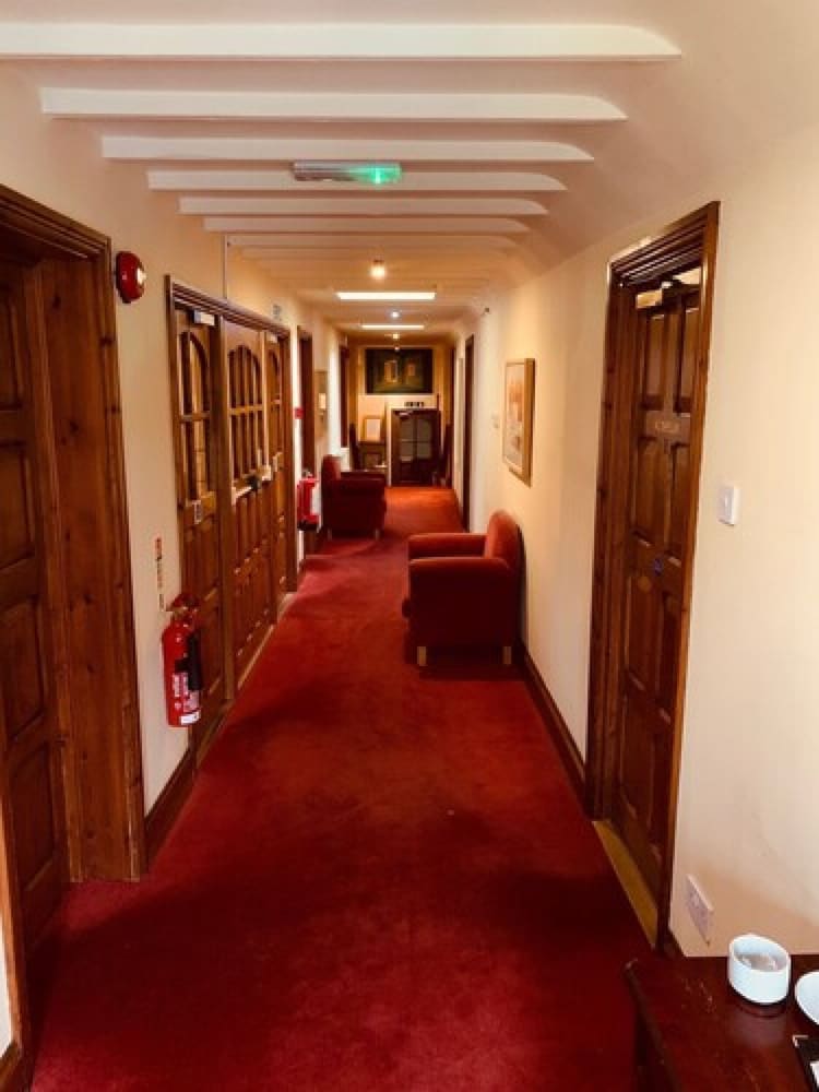Shepton Mallet Vacations - The Thatched Cottage Inn - Property Image 3