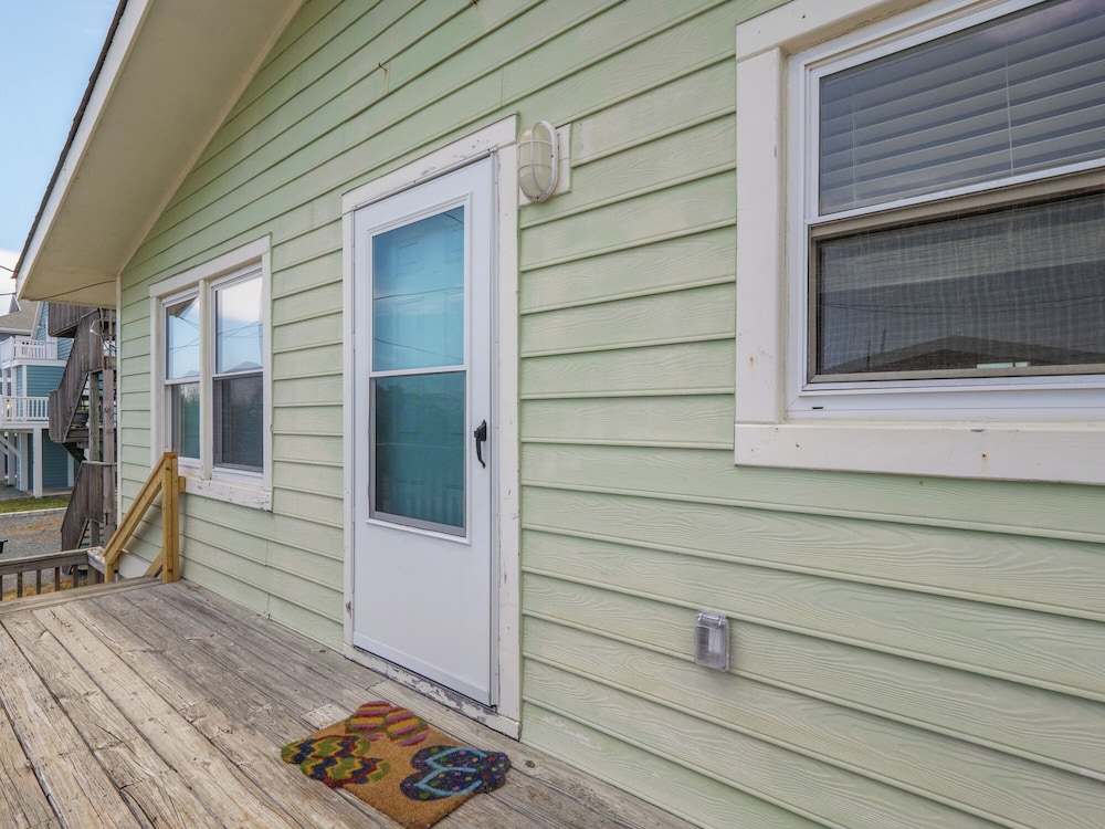 Seahorse Sound by Topsail Realty