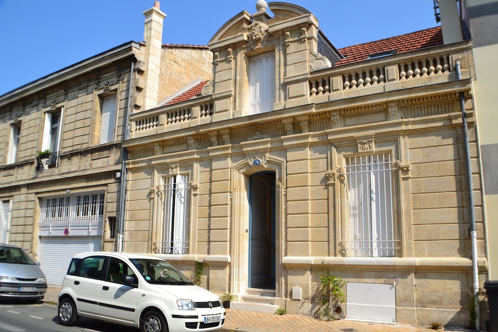 Blue Lodge in Bordeaux