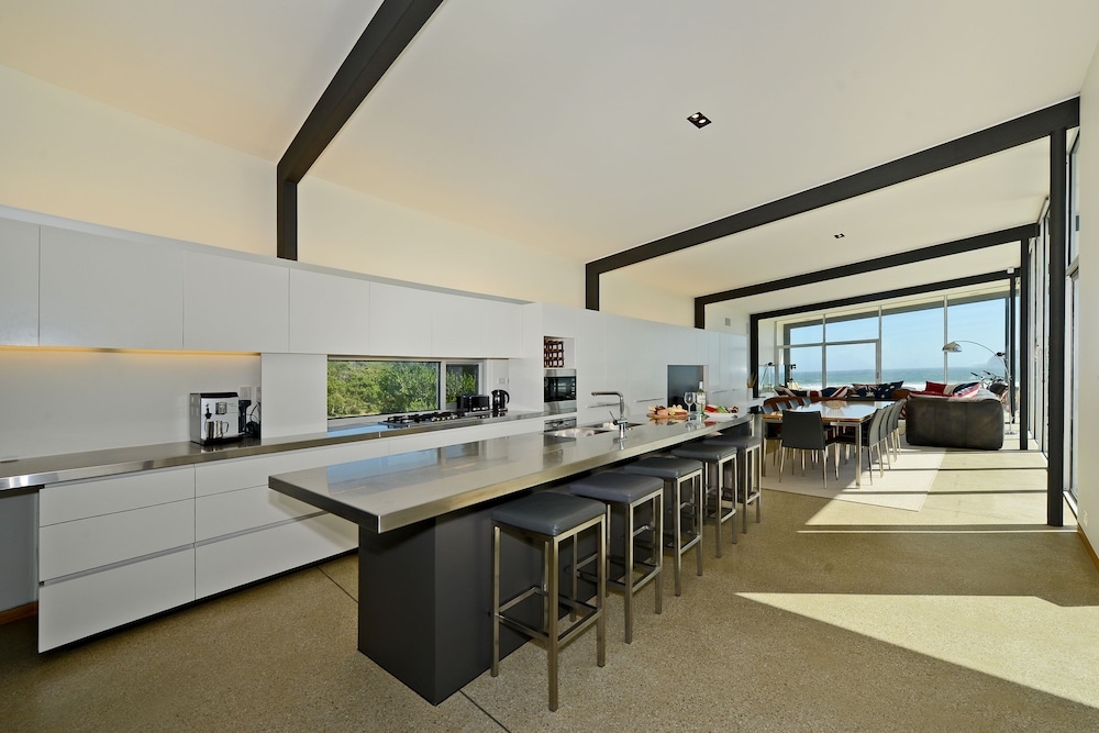 Cloudy Bay Beach House view 5