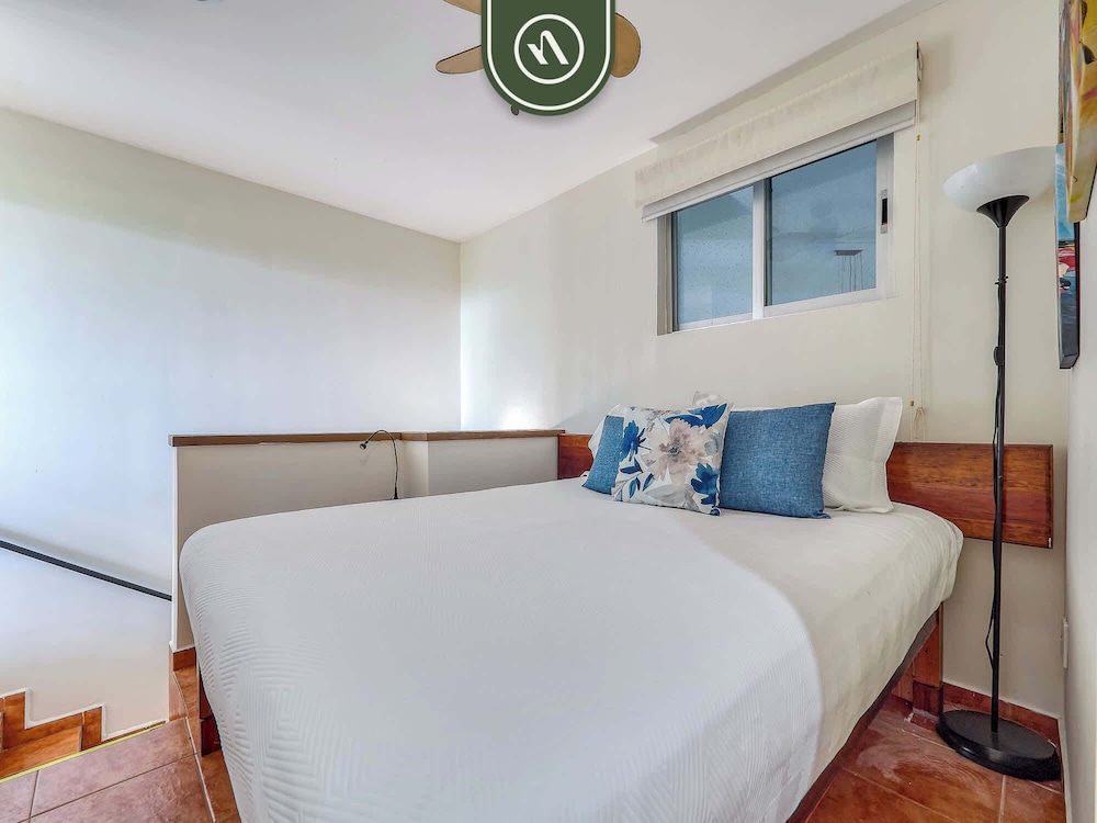 Beachfront 2BR Condo With Pool and Beachclub