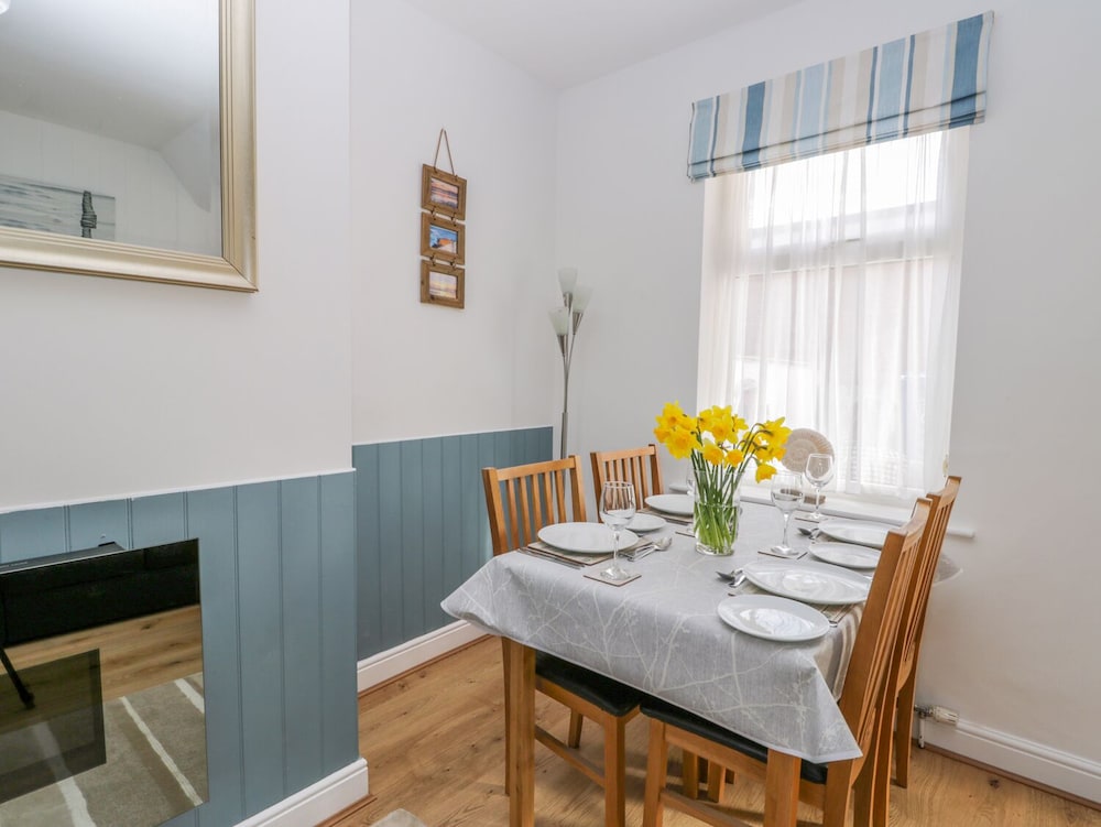 Sea Breakers Cottage view 3