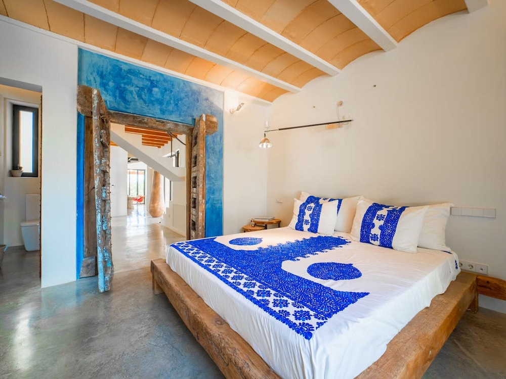 Majestic Villa With Private Pool