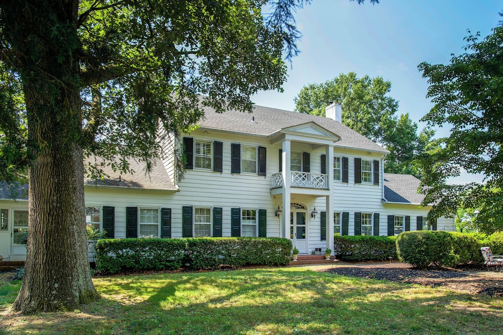 Riverfront Denton Estate on 7 Acres w/ Fire Pit!