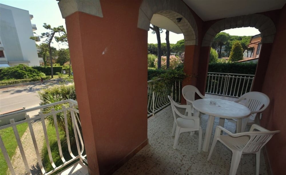 Lovely Flat With Balcony and Private Parking Space 50mt From the sea in Lignano