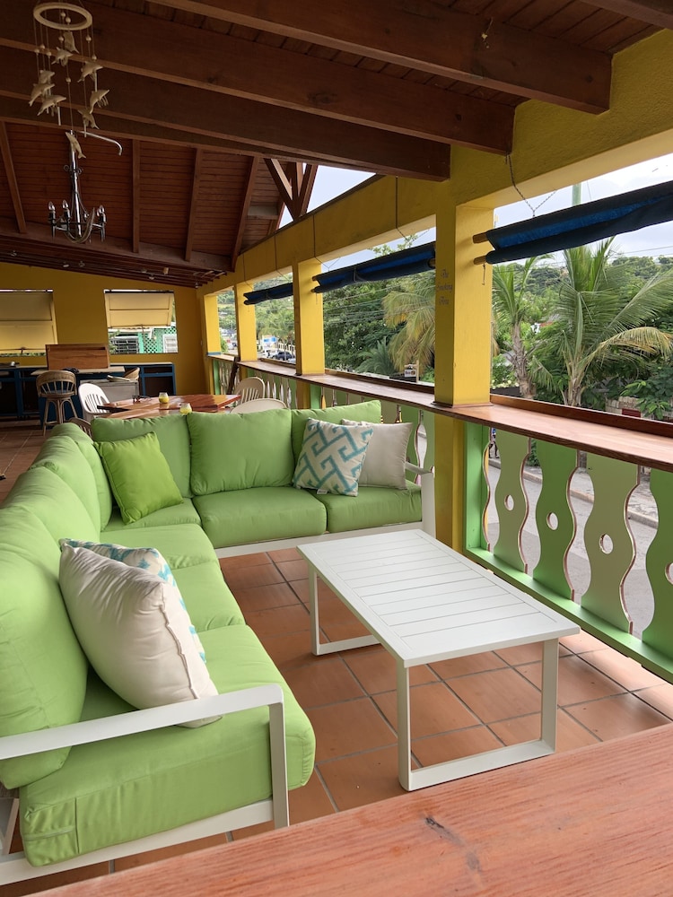 The Waterfront Inn - Hostel