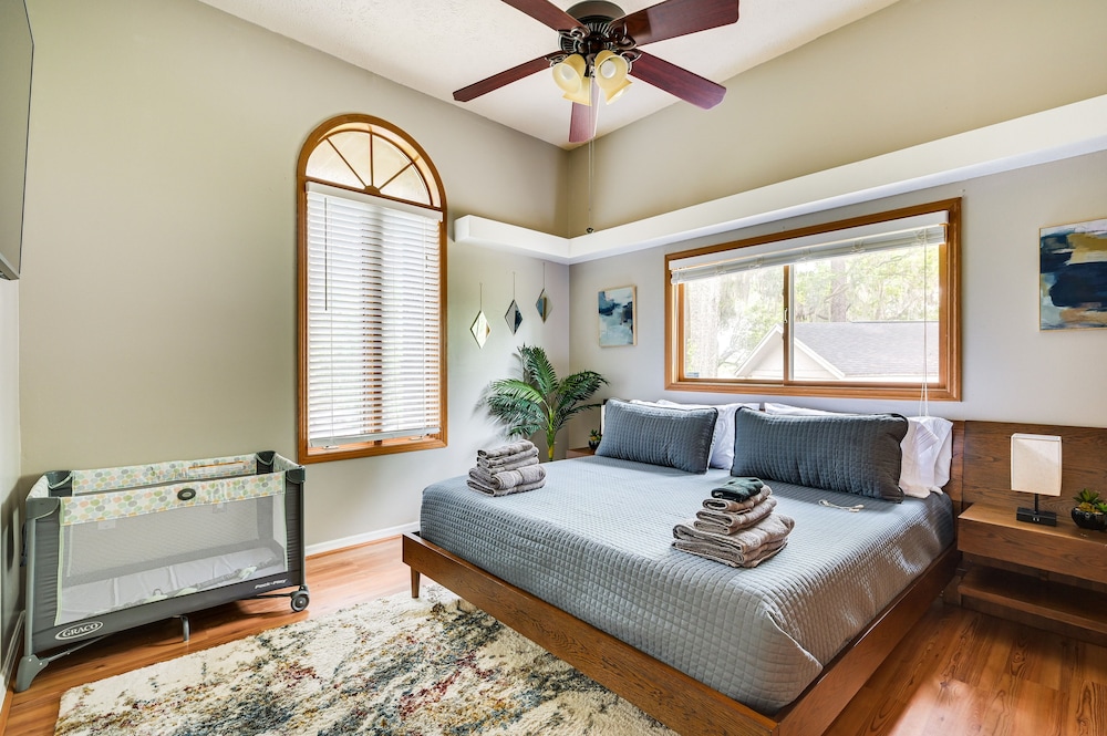 Tampa Vacations - Convenient Tampa Home: Lanai, Pool - Property Image 24