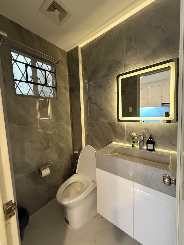 Kandi Suites 2BR with private Jacuzzi