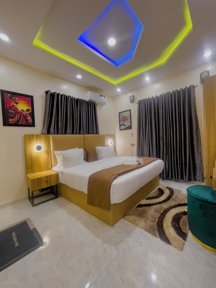 La Veda Manor Luxury Apartment