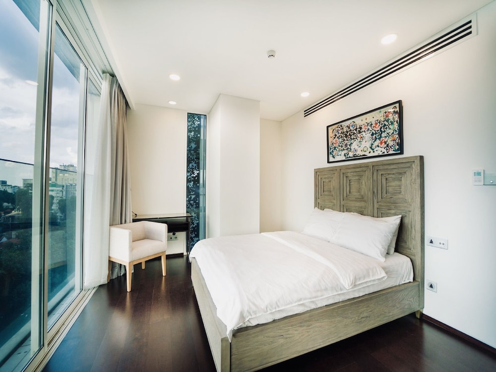 Serenity Luxury Private Pool Villas - Free One Way Airport Shuttle