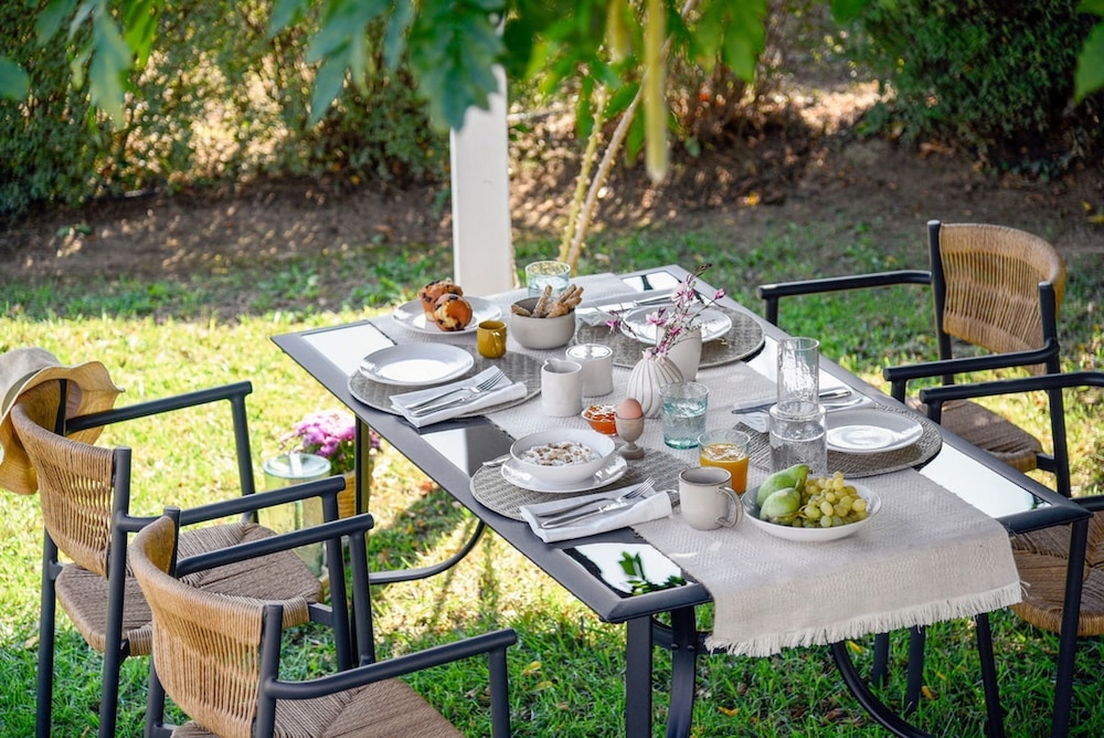 Escape Villa in Melissochori
